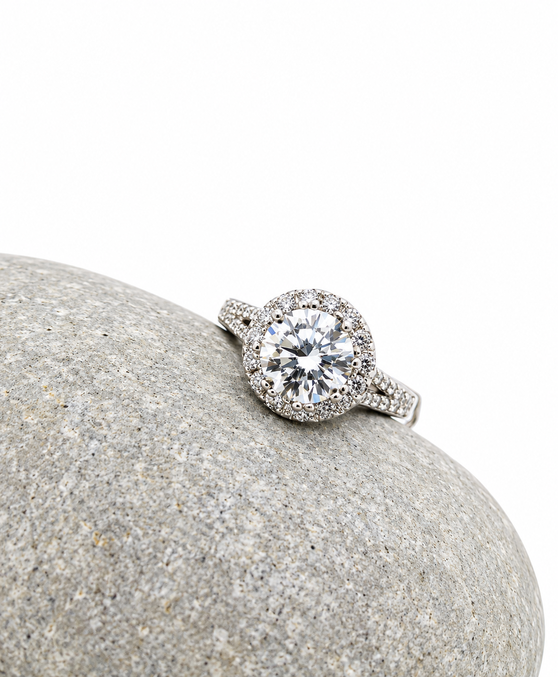 Handgemaakte zilveren moissanite ring