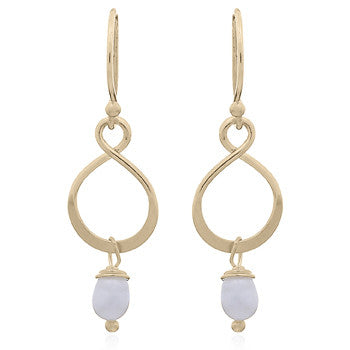 zilver vergulde oorhangers met een pareltje