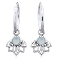 oorringen met bedel: lotus