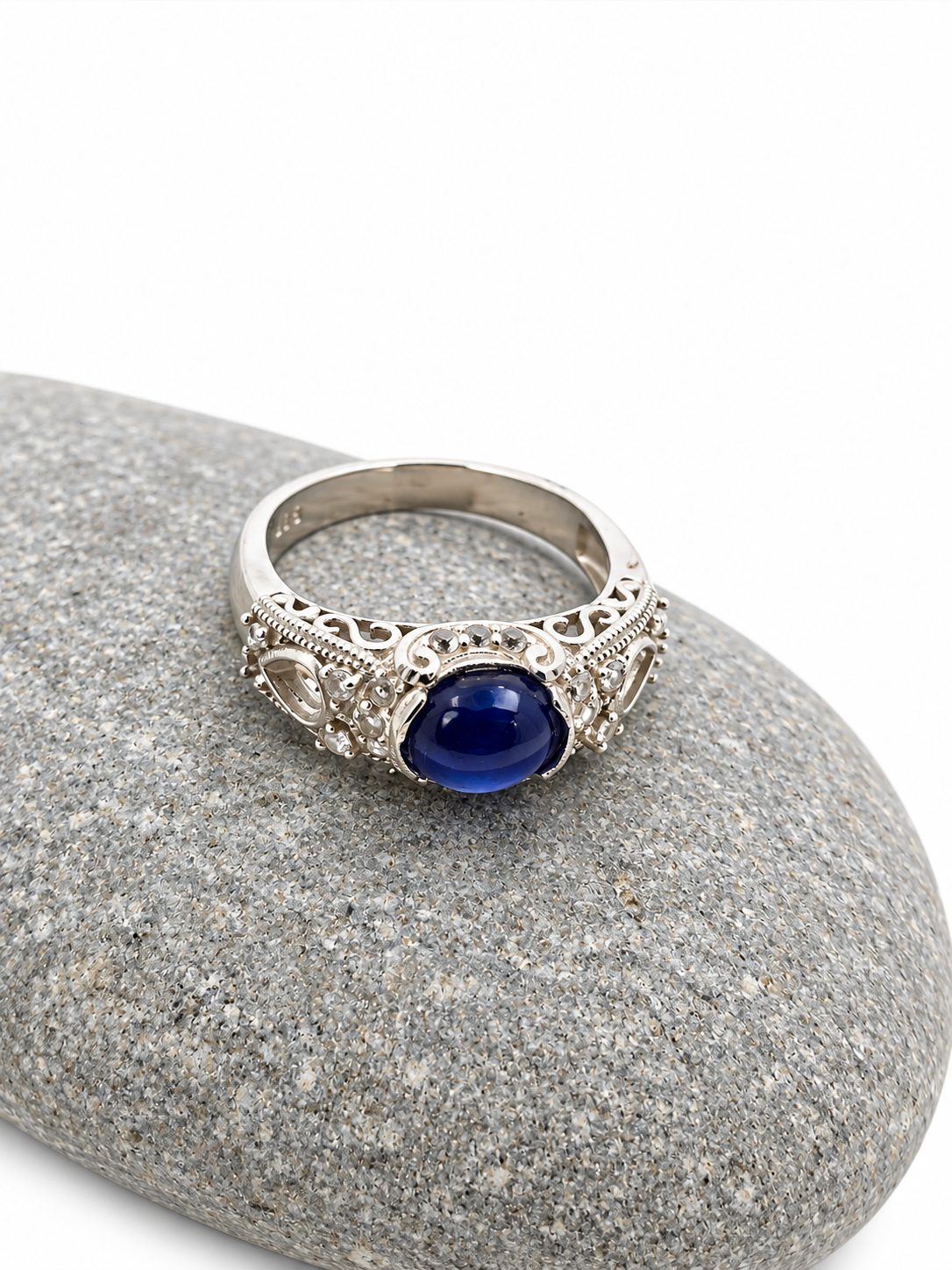 Handgemaakte zilveren sapphire ring
