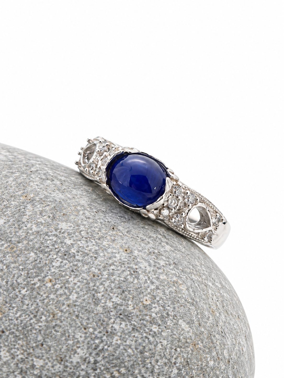 Handgemaakte zilveren sapphire ring