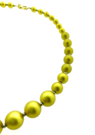 Handgemaakte collier bolletjes