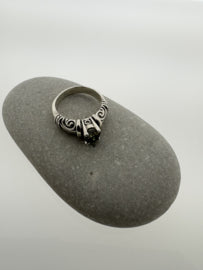 Handgemaakte zilveren moissanite ring