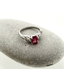 Handgemaakte zilveren ruby ring